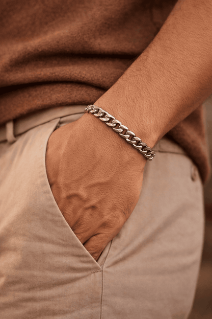 Stylish Cuban bracelet on men’s wrist – trendy stainless steel bracelet for men in Pakistan, everyday wear fashion