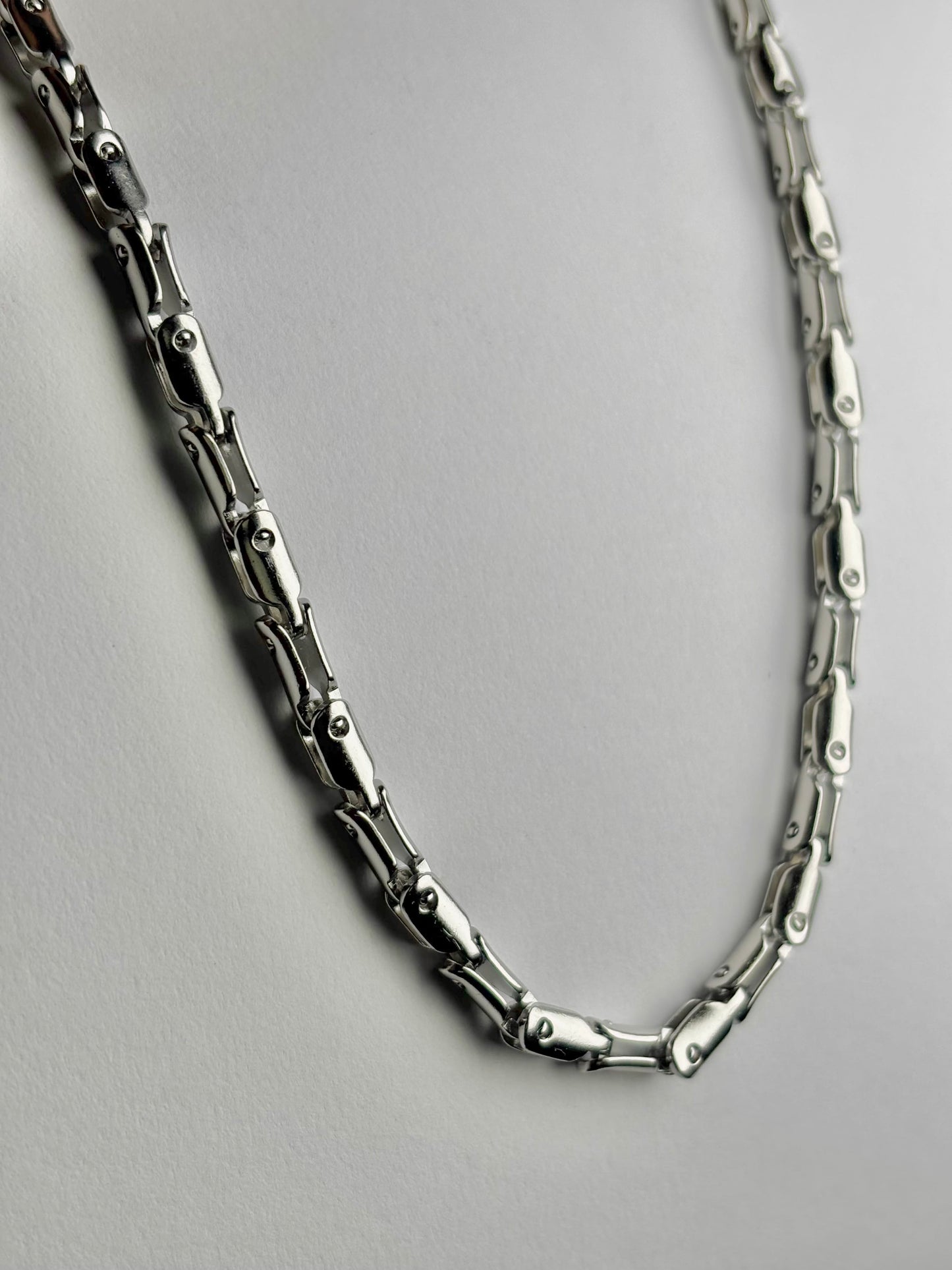 Men stainless steel biker chain necklace Pakistan, silver heavy link motorcycle style chain, waterproof anti rust durable jewelry for everyday wear