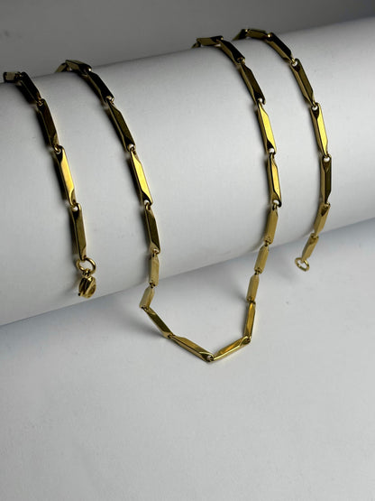 Gold stainless steel chain necklace for men Pakistan, modern geometric bar link chain waterproof anti rust durable everyday jewelry